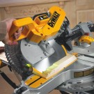 Dewalt DWS780 kapp- og gjærsag 305mm 230V thumbnail