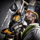 Dewalt DCS355D2 18V børsteløs multikutter sett (2x2Ah batt) thumbnail