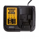 Dewalt DCB115 XR Multi-spennings hurtiglader 10.8-18V thumbnail