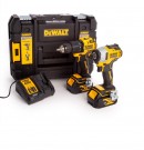 Sjekk prisen! Dewalt DCK2062M2T 18V XR børsteløst 2-delt drillsett (2 x 4,0Ah batterier) thumbnail