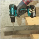 Makita DDF482RTJ 18V skru- og bor drillsett (2x5Ah batterier) thumbnail