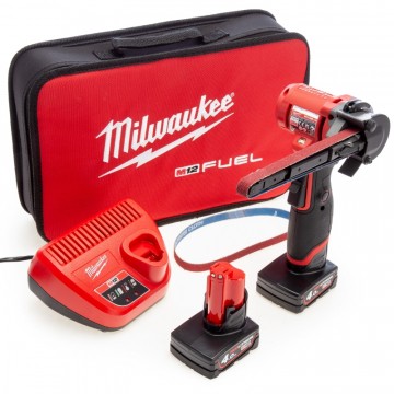 Sjekk prisen! Milwaukee M12 FBFL13-402B 13 mm båndfil (2 x 4,0 Ah batterier)